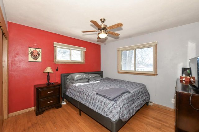 703 Perry AVENUE, Mount Pleasant, WI 53406