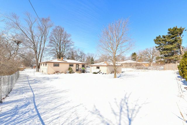 703 Perry AVENUE, Mount Pleasant, WI 53406