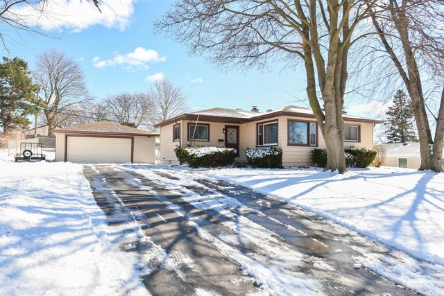 703 Perry AVENUE, Mount Pleasant, WI 53406