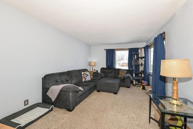 703 Perry AVENUE, Mount Pleasant, WI 53406