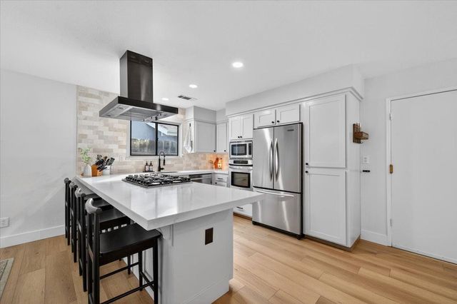 6610 N Garden Avenue, Fresno, CA 93710