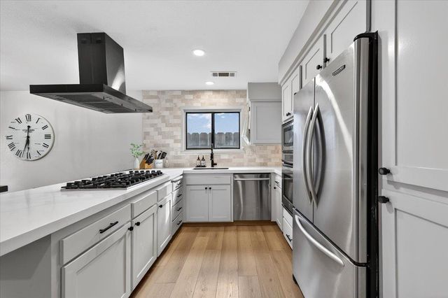 6610 N Garden Avenue, Fresno, CA 93710