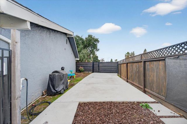 6610 N Garden Avenue, Fresno, CA 93710