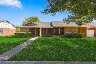 844 Woodrock Drive, Dallas, TX 75217