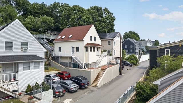 30 Brownville Ave, Lynn, MA 01902