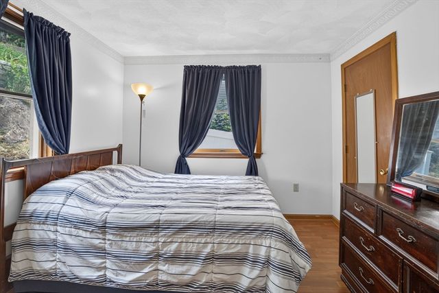 30 Brownville Ave, Lynn, MA 01902