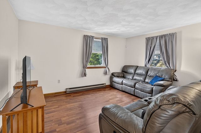 30 Brownville Ave, Lynn, MA 01902