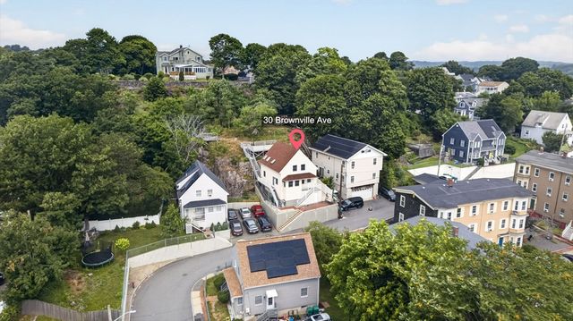 30 Brownville Ave, Lynn, MA 01902