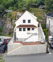 30 Brownville Ave, Lynn, MA 01902