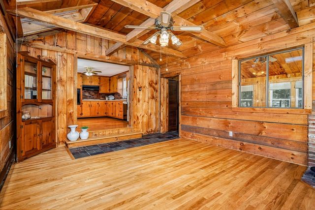 5 South Oliver St, Tewksbury, MA 01876