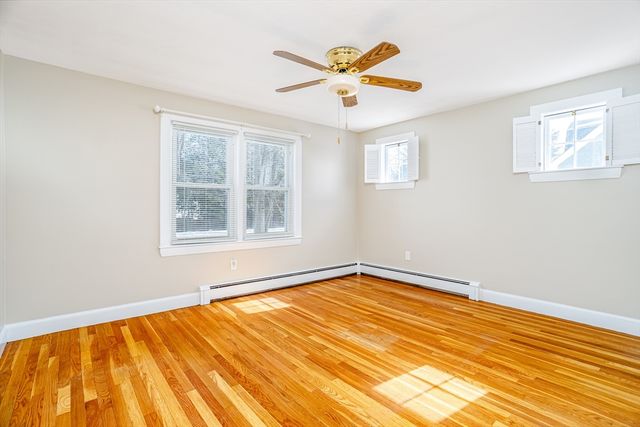 5 South Oliver St, Tewksbury, MA 01876