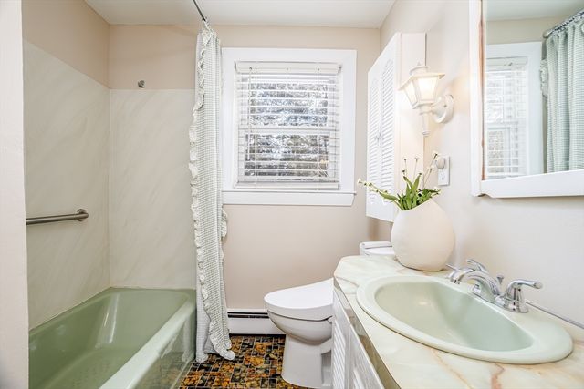 5 South Oliver St, Tewksbury, MA 01876