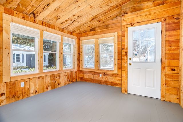 5 South Oliver St, Tewksbury, MA 01876