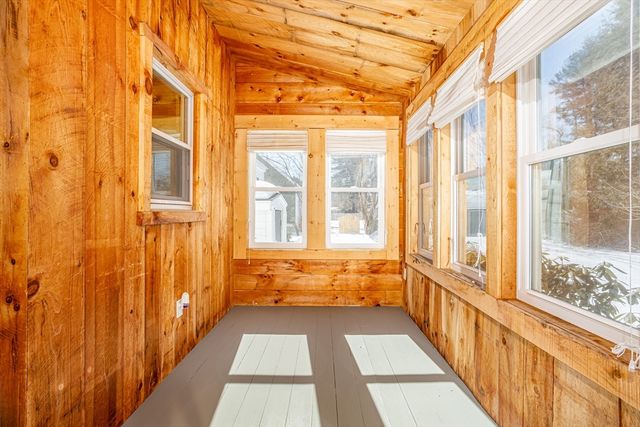 5 South Oliver St, Tewksbury, MA 01876