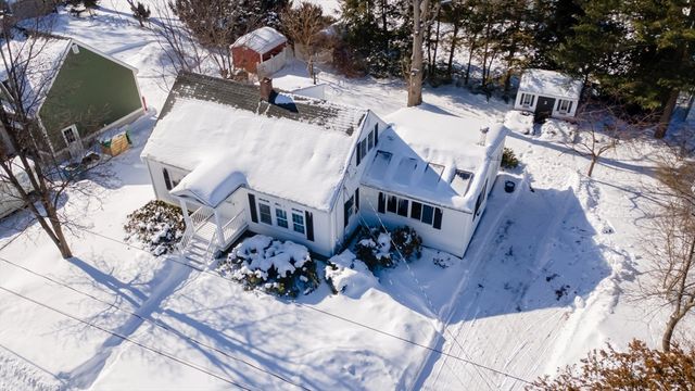 5 South Oliver St, Tewksbury, MA 01876