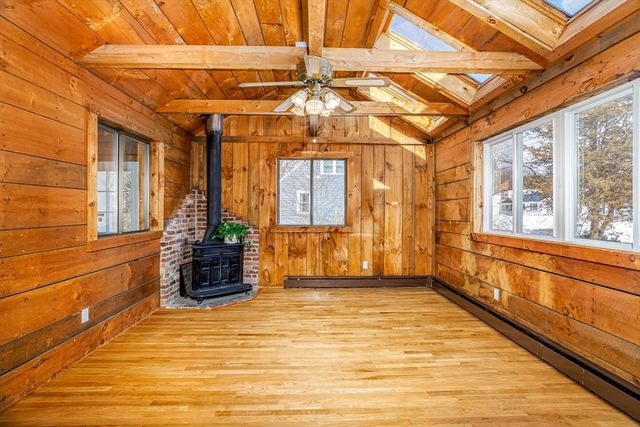 5 South Oliver St, Tewksbury, MA 01876