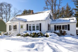 5 South Oliver St, Tewksbury, MA 01876