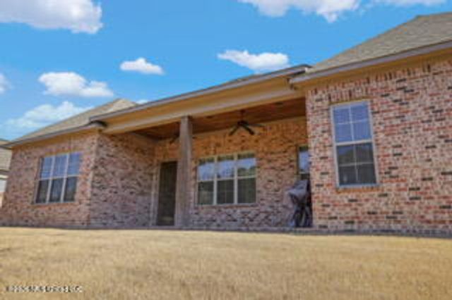204 Stone Creek Drive, Gluckstadt, MS 39110