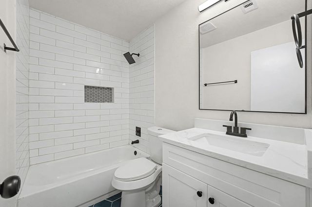 2254 Stillmeadow Drive, Missouri City, TX 77489