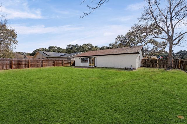 2254 Stillmeadow Drive, Missouri City, TX 77489