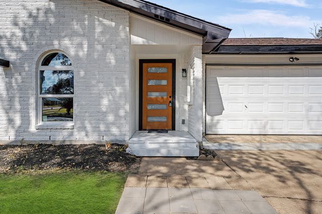 2254 Stillmeadow Drive, Missouri City, TX 77489