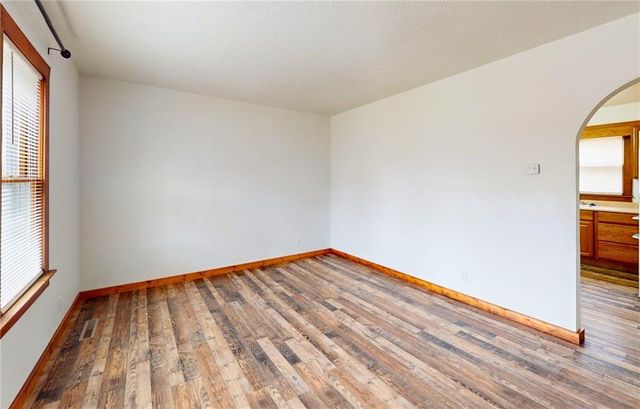 1120 N Adams Street, Nevada, MO 64772