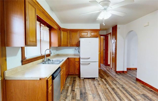 1120 N Adams Street, Nevada, MO 64772