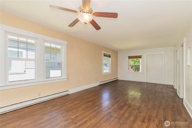 4050 S G Street, Tacoma, WA 98418
