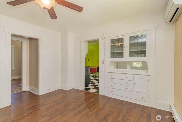 4050 S G Street, Tacoma, WA 98418