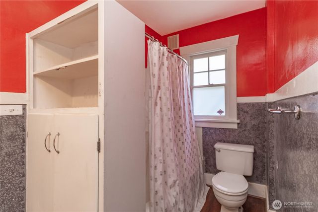 4050 S G Street, Tacoma, WA 98418