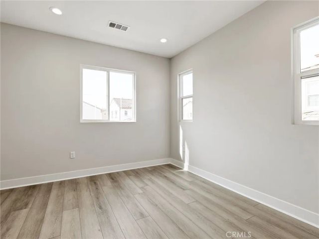 101 Red Oak, Lake Forest, CA 92630