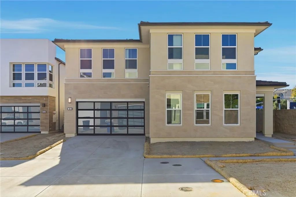 101 Red Oak, Lake Forest, CA 92630