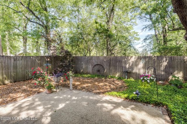 10544 Roundhill Drive, Gulfport, MS 39503