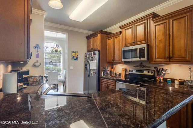 10544 Roundhill Drive, Gulfport, MS 39503