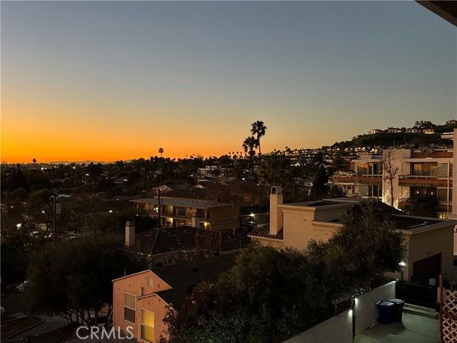 1881 Molino, Signal Hill, CA 90755