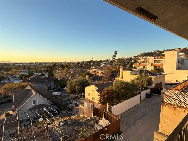 1881 Molino, Signal Hill, CA 90755
