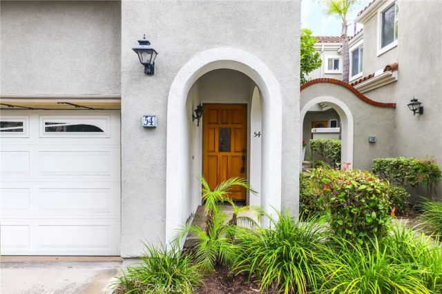 54 Pamplona, Aliso Viejo, CA 92656