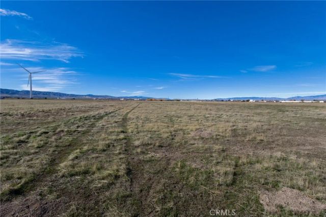 44744 47th St W, Lancaster, CA 93535