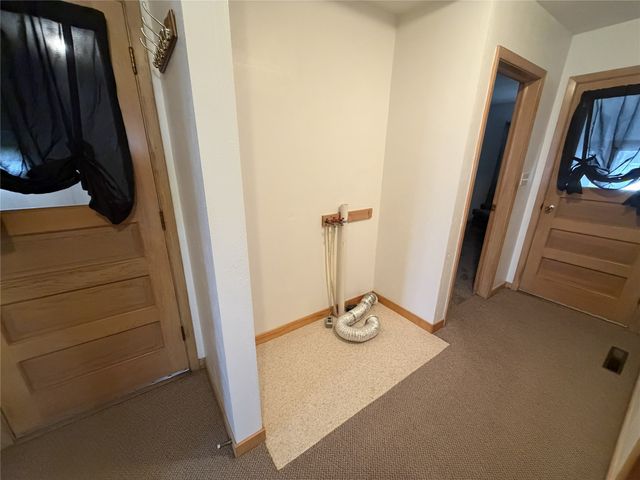 6 W Bow Drive, Cherokee, IA 51012