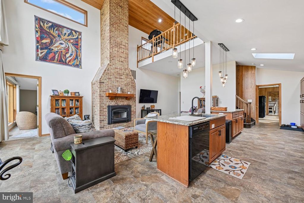 Image 29 of property listing at 17401 MILLTOWN LANDING RD, Brandywine, MD 20613