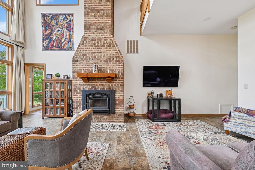 Image 31 of property listing at 17401 MILLTOWN LANDING RD, Brandywine, MD 20613