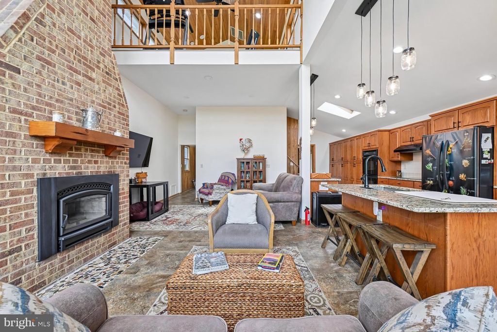 Image 32 of property listing at 17401 MILLTOWN LANDING RD, Brandywine, MD 20613