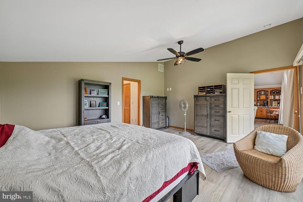 Image 40 of property listing at 17401 MILLTOWN LANDING RD, Brandywine, MD 20613