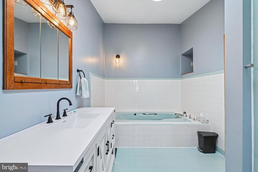 Image 46 of property listing at 17401 MILLTOWN LANDING RD, Brandywine, MD 20613
