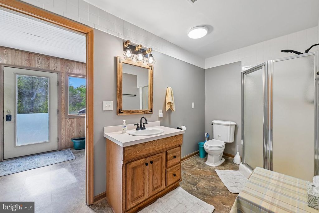 Image 50 of property listing at 17401 MILLTOWN LANDING RD, Brandywine, MD 20613