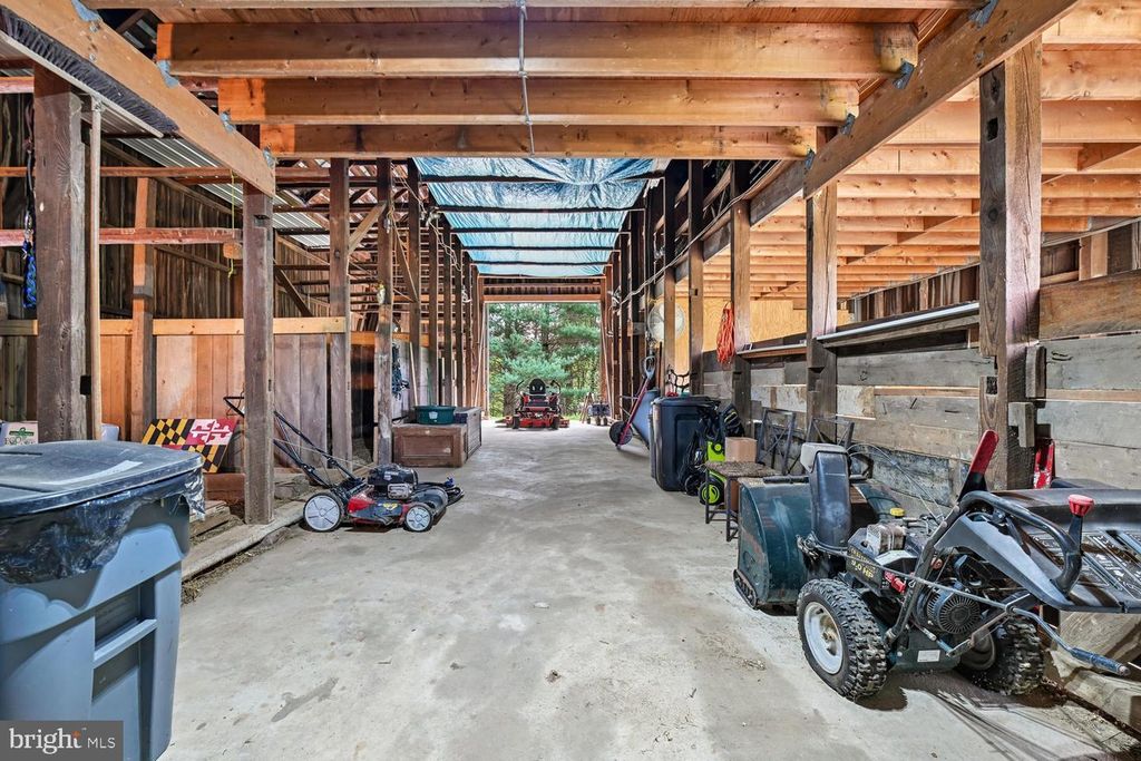 Image 80 of property listing at 17401 MILLTOWN LANDING RD, Brandywine, MD 20613