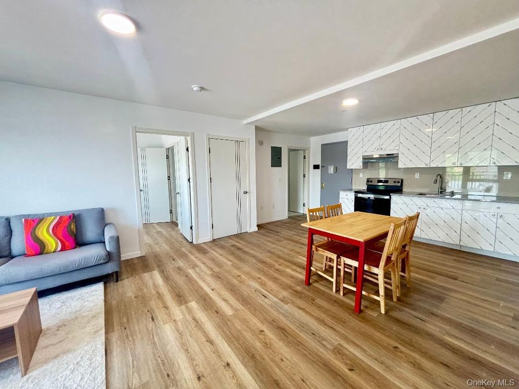 70-25 Queens Boulevard 1F, Woodside, NY 11377