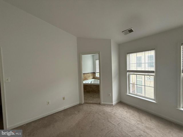 2833 GRACE FOREST PL, Vienna, VA 22180