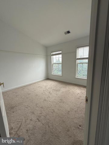2833 GRACE FOREST PL, Vienna, VA 22180