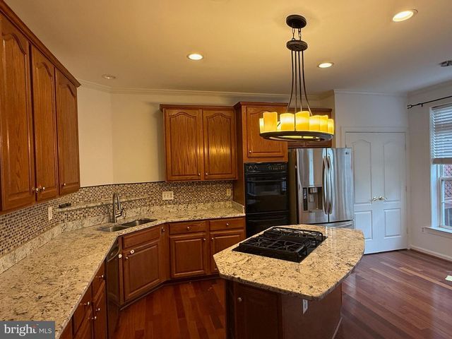 2833 GRACE FOREST PL, Vienna, VA 22180